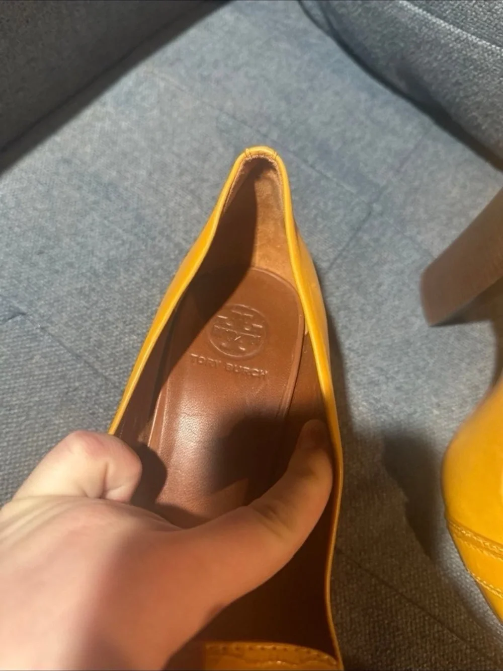 Tory Burch Mustard Leather Logo-Accent Pumps